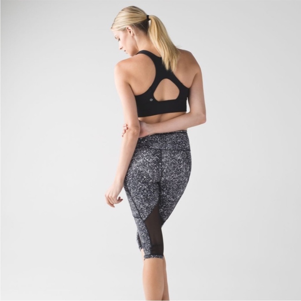 Lululemon Outrun 17” Crop Legging Size 10